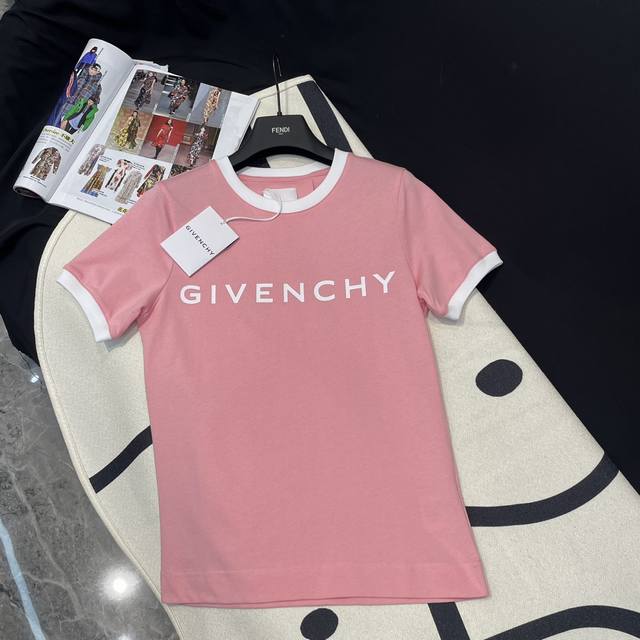 原版购入开发』Givenchy 24Ss新款 独家限定系列t恤 樱花粉和少女白两个配色哦，经典合体版型字母t恤！粉 白sml大货实拍