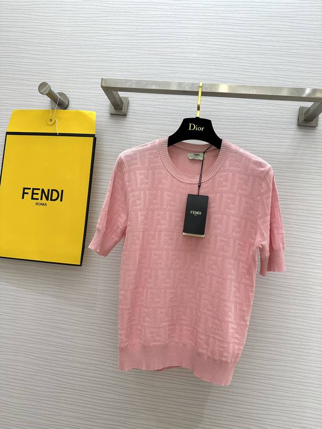 Fend2Ss满花logo短袖针织上衣 时髦高级 高品质定制 现货首发size：S M L S码肩宽：36，胸围：82，衣长：54