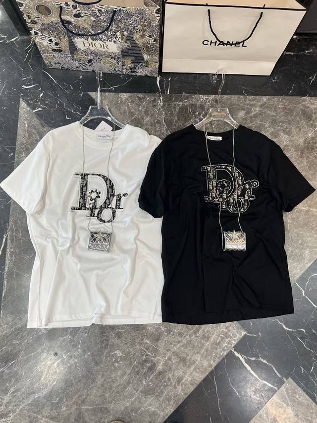 Dior*重工贴布烫钻t恤+配包 白 黑 Sm