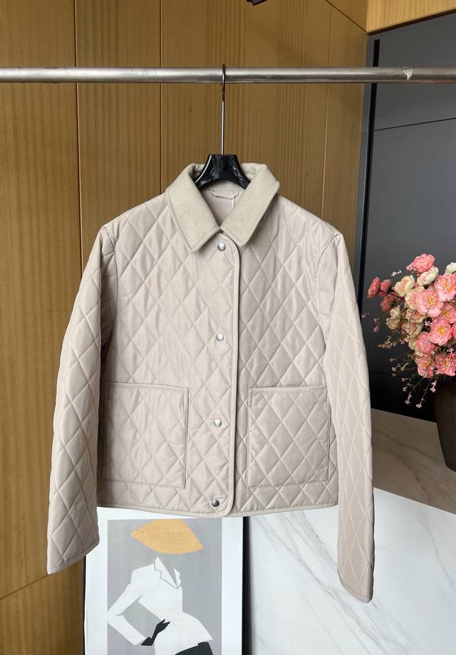 Loro Piana LP 秋冬新款 菱格绗缝短款棉衣外套、进口高捻羊绒领、黑科技防水面料、填充物：棉+驼绒、宽松版型、上身不臃肿 码数S M L