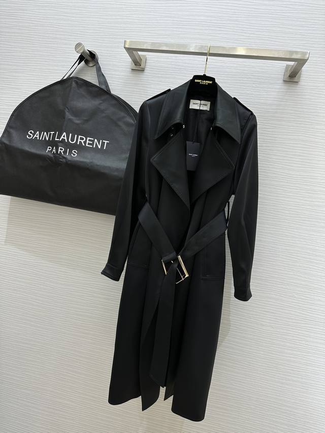 SAINT LAURENT ysl2秋冬新款 重磅素绉缎 雾面廓形长风衣 高定成衣 作为“大女主”的标配品 极简的设计 利落的线条 大气的风格 高级的质感 低调