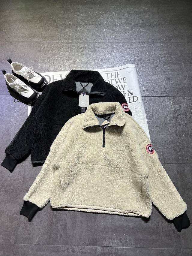 PP 原版开发Canada Goose 立领长袖卫衣 出货，定制面料，加保暖度的同时不加厚，上身也能穿出慵懒范儿，减龄款，两色SML