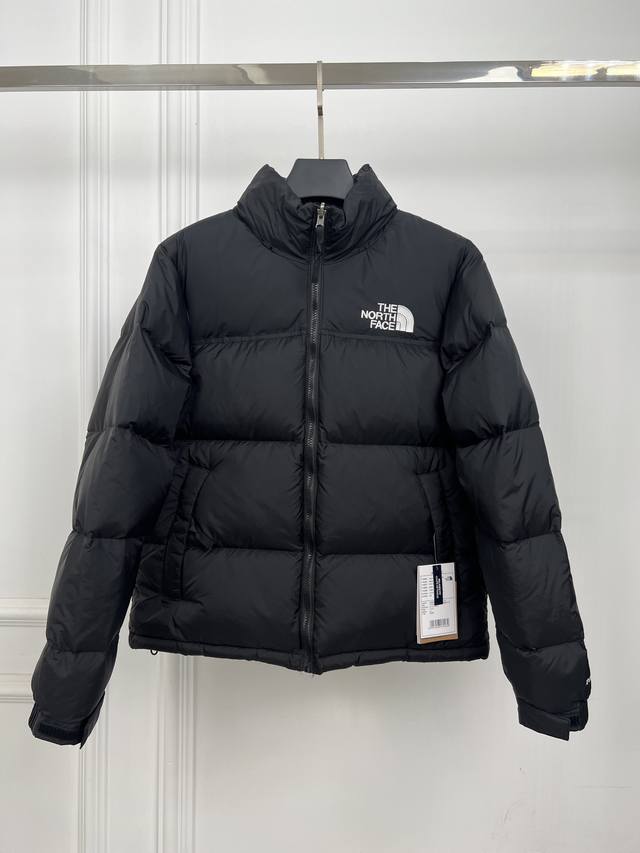 Thenorthface北面1996Nuptse 1996 经典款 The North Face“的字面含义为山的最寒冷、最艰难一面。它也是the North