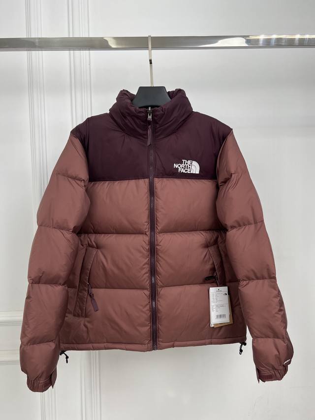 Thenorthface北面1996Nuptse 1996 经典款 The North Face“的字面含义为山的最寒冷、最艰难一面。它也是the North