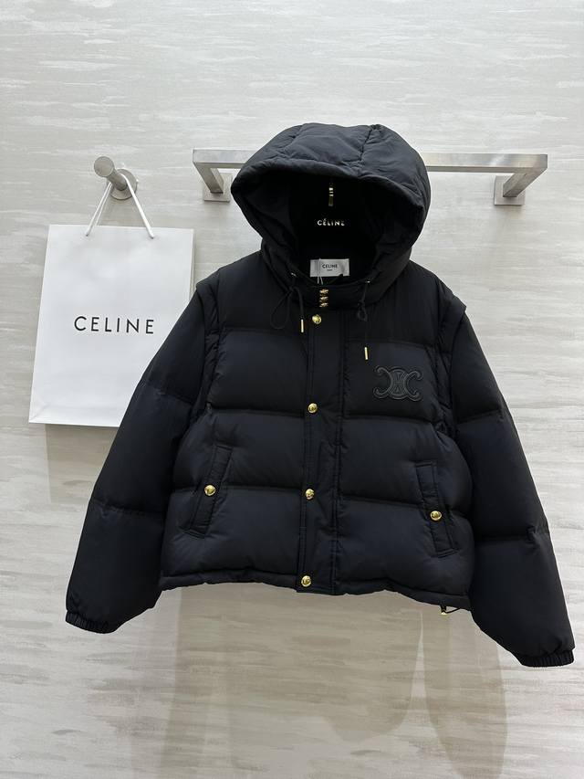 Celin2秋冬新款 拆卸袖子 功能性 连帽面包式羽绒服 经典宽松廓形版型不挑人 落肩可拆卸袖秒变小马甲 帅气减龄时髦百搭上身显瘦又保暖 一衣多穿 采用再生面料