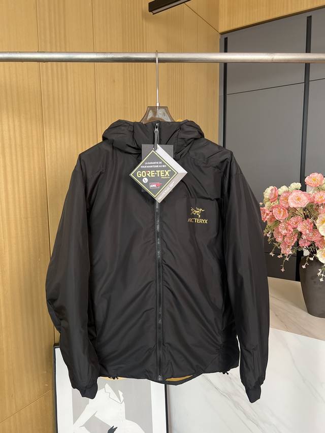 Arcteryx Atom Ar Hoody 始祖鸟 秋冬新款 纯色运动连帽棉服、Corelofttm合成材料保暖强韧、轻便耐久的防风面料、可调节下摆抽绳可防止