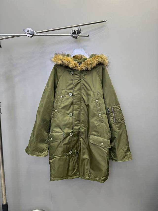 New｜新款棉服，进口再生尼龙面料，厚实保暖手感顺滑，工装多口袋设计实用性强，腰部抽绳可调节，长款版型保暖力max，宽松版型男女同款，尺码sml ［洗涤须知：棉