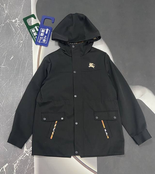 Burberry博柏利 新款连帽拉链风衣外套 Oversize 腰间可抽绳 ～可抽绳男女都可驾驭，时髦高街 会穿搭真的太加分了！单色sml