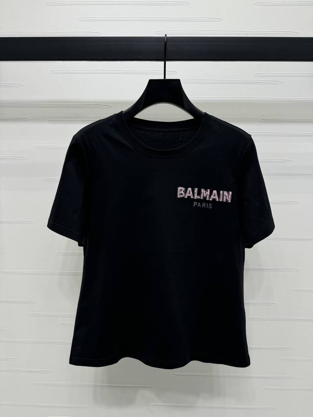 上新原单高端品质 Balmai*2025早春最新系列！重手工圆领短袖t恤！定制yb丝光棉材质 舒适透气 圆领短袖裁剪 领口螺纹包边 舒适有弹力 成衣选用高级纯色